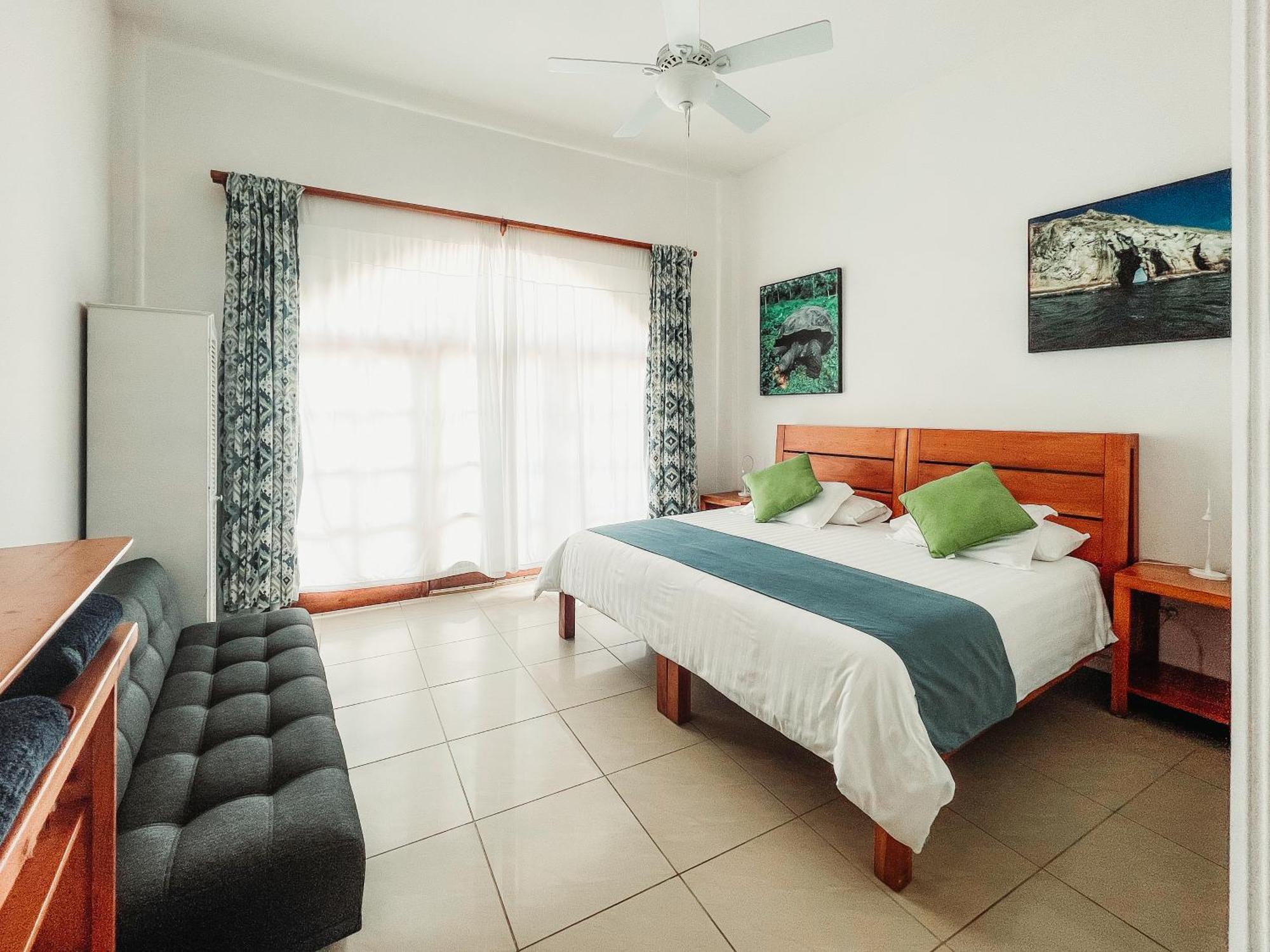 Hotel Albemarle Puerto Villamil Eksteriør bilde